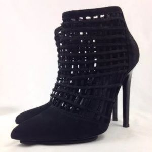 SCHUTZ Shoes - SCHUTZ caged booties heels size 9 Never worn! SCHUTZ Shoes - SCHUTZ caged booties heels size 9 Never worn!